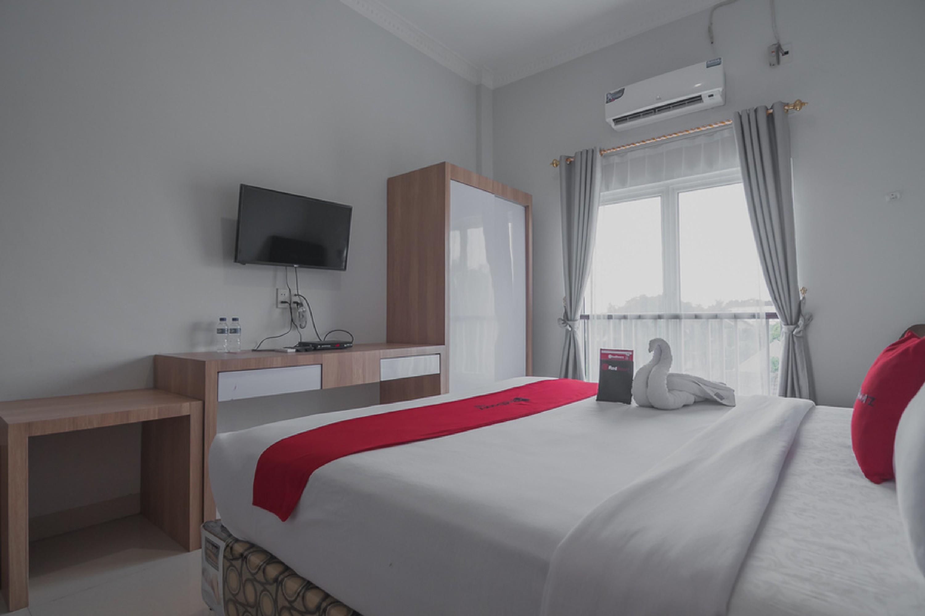 Reddoorz Near Hermes Place Polonia Medan Exterior foto